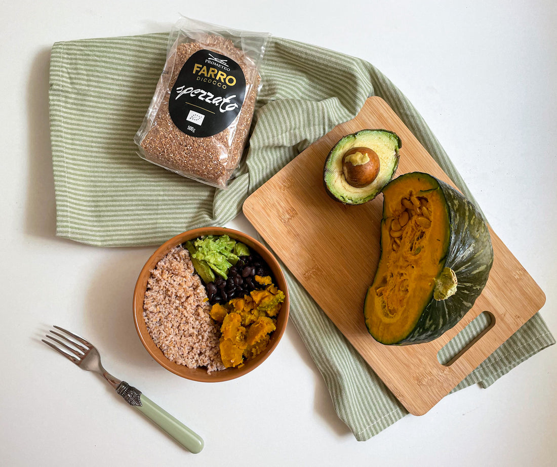 BOWL VEGANA CON FARRO SPEZZATO