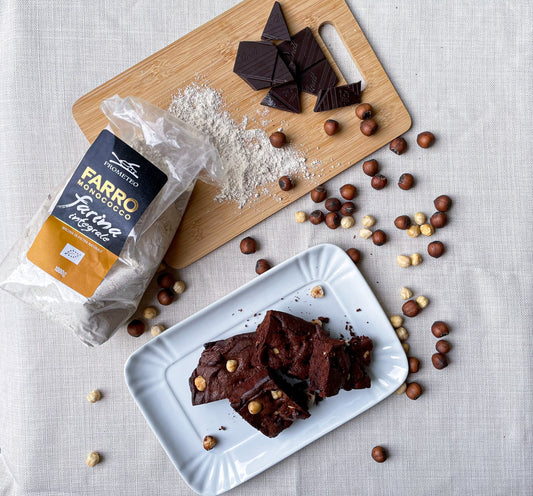 BROWNIES AL CIOCCOLATO E NOCCIOLE