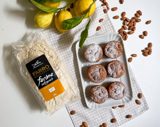 MUFFIN DI FARRO AL LIMONE E MANDORLE