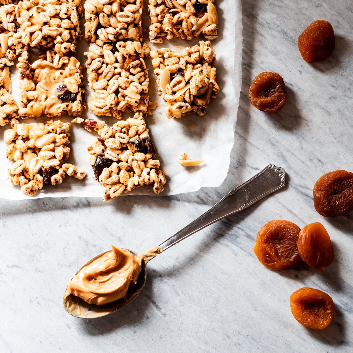 Barrette energetiche ai cereali e frutta secca con farro soffiato - Farro  Monterosso