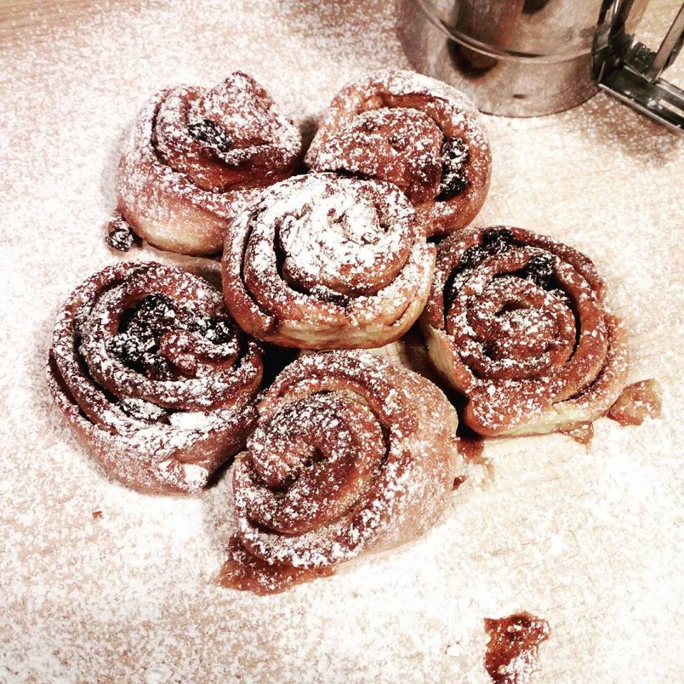 Rosette di farro con arancio cannella e uvetta