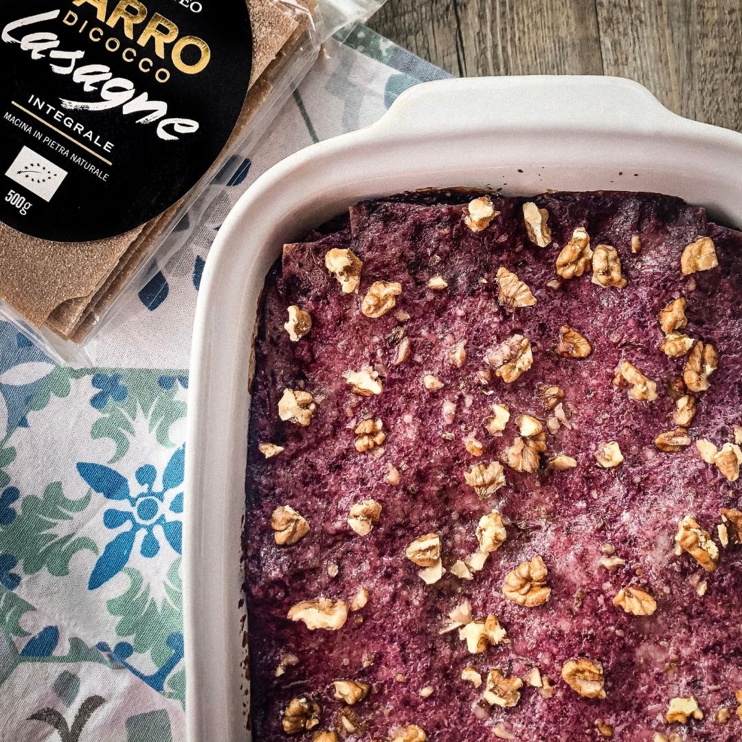 Lasagne di farro  con radicchio, ricotta e noci