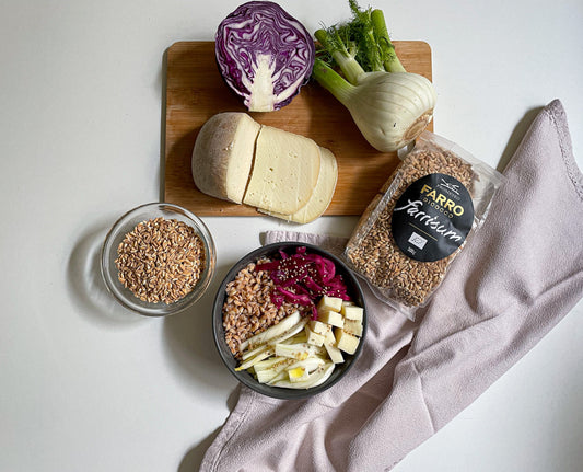 BOWL DI FARRO CAVOLO VIOLA, FINOCCHI E PECORINO
