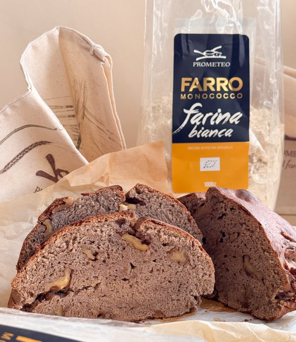 PANE AL FARRO CON MOSTO D'UVA E NOCI