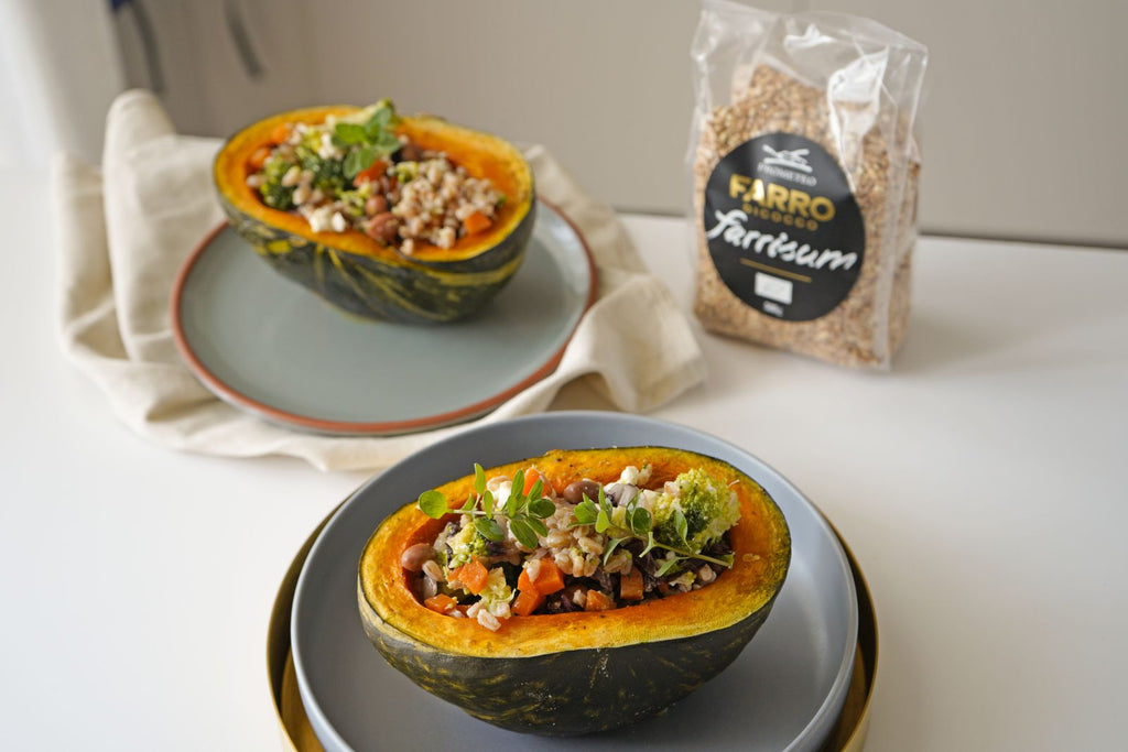 ZUCCA RIPIENA DI FARRO E VERDURE